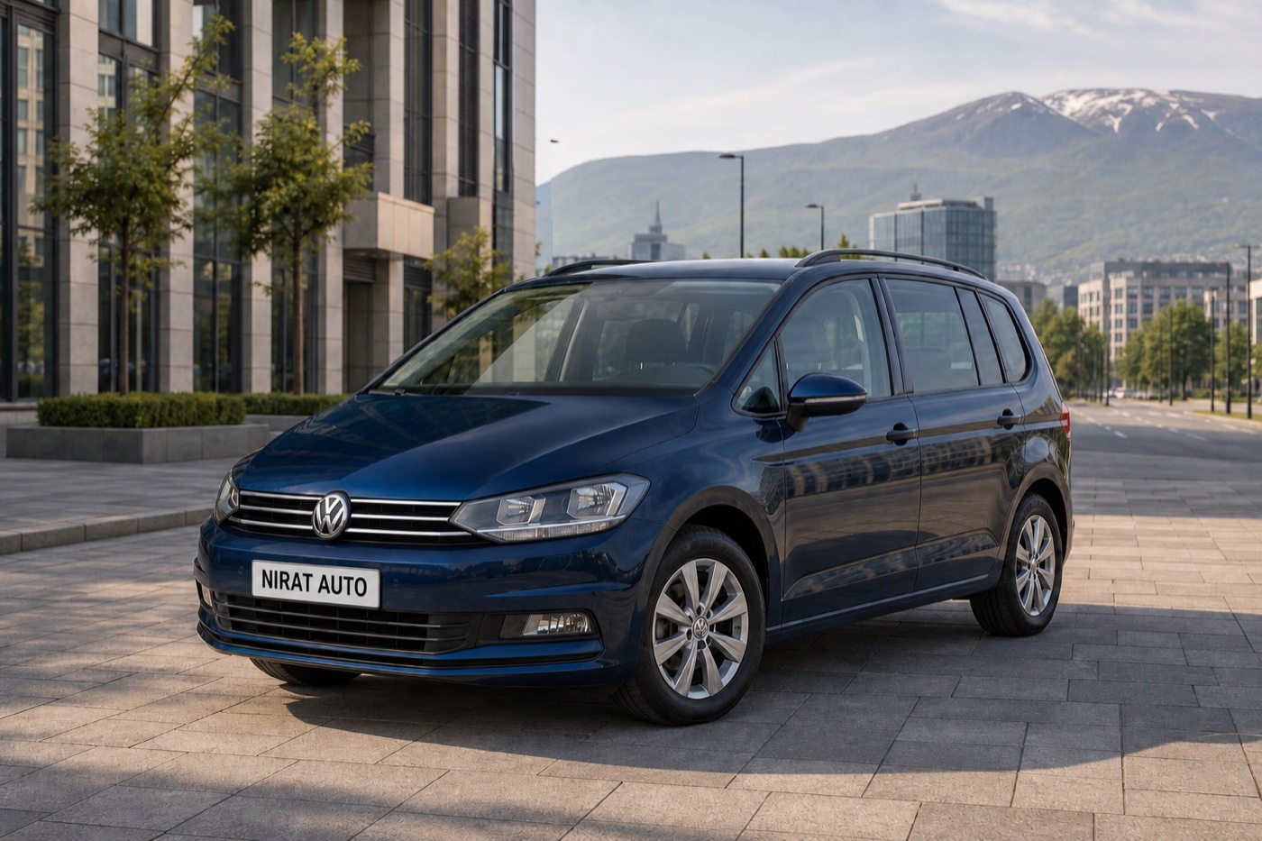 Volkswagen Touran под наем